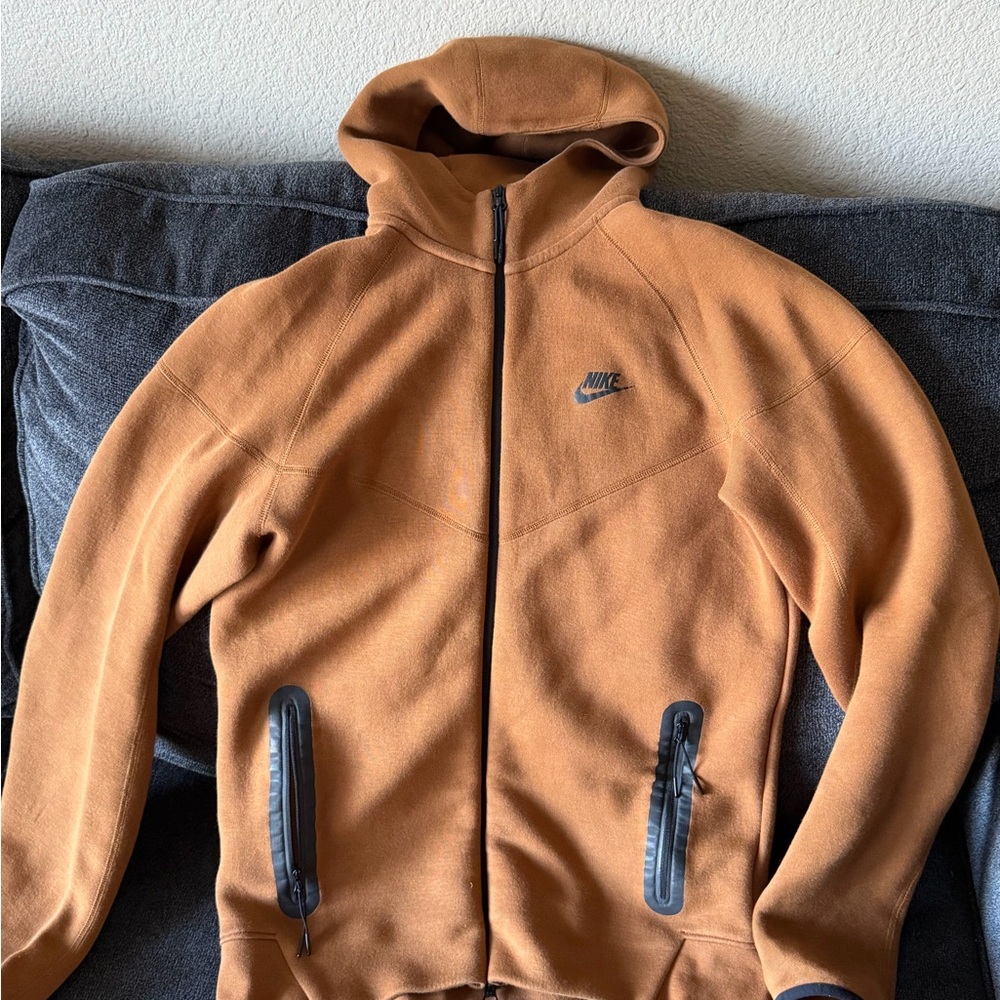 Nike Tech brown jacket
